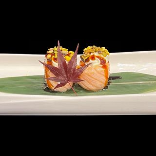 M052 Sushi gio scottato