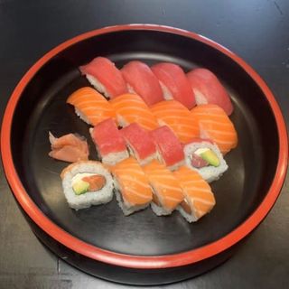 125.Sushi Favorito (16 Pzs.)