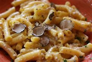 Pasta Senza Pomodoro Carbonara Con Tartufo  