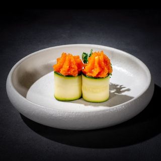 127. Gunkan zukkini spicy sake