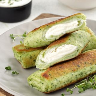 Шпинатні млинці з крем сиром Філадельфія (6шт).  Продукт заморожений.