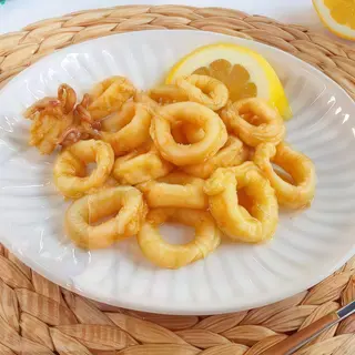 Plato De Calamares A La Romana (200 G.)