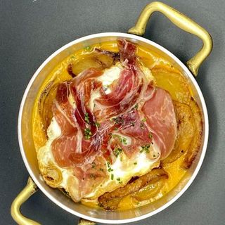 Huevos estrellados jamon