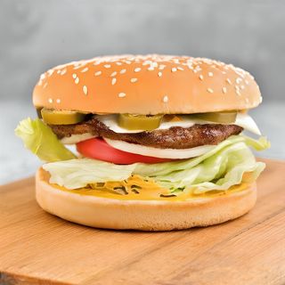 Бургер острый с халапеньо