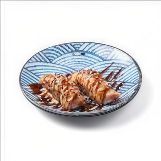 156 - Nigiri de Salmón Flambeado y arroz negro