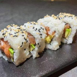 Uramaki Usa Roll (8 Uds.)