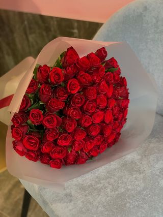 75 троянд "Class"