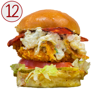 Бургер Chicken Zekere + пържени картофки (400г)