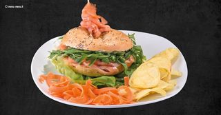Bagel al salmone