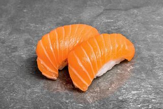 Nigiri Sake z majonezem i porem 2 szt.