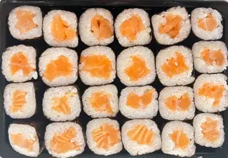 118 Uramaki de Salmão
