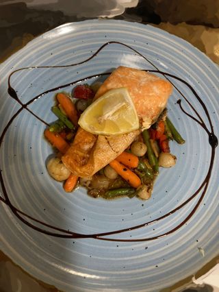 SOMON CU LEGUME LA CUPTOR 400g