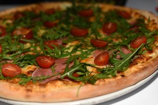 63. Pizza Don Corleone (42cm - na syto (ekstra porcja składników))