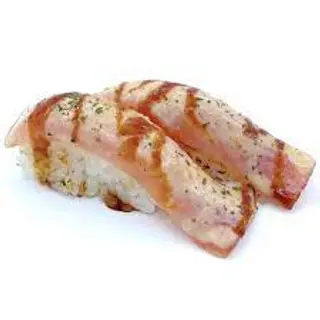 N6. Nigiri tonno flambé - 1 pezzo