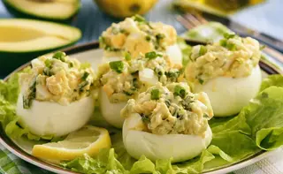 Huevos Rellenos Grande