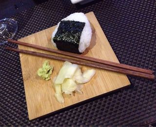 50. Onigiri Sake 1pz