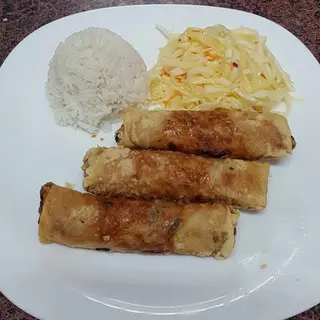 Sajgonki z mięsem i ryżem