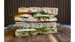 Focaccia cu ton