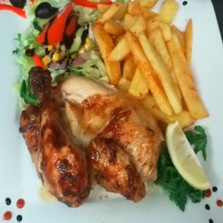 Pollo con patatas fritas