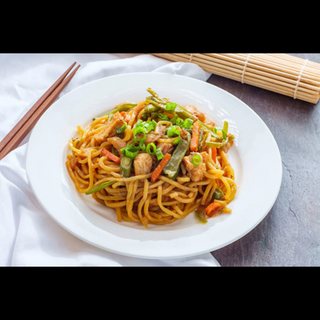 Tallarines con Pollo