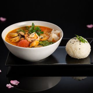 Том Ям с морепродуктами