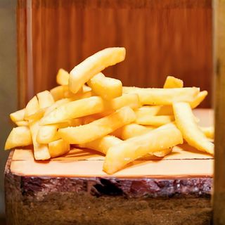 Patatine fritte grandi