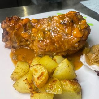 Stinco fresco di maiale alla bavarese