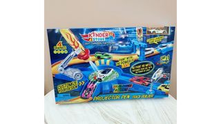 Трек HotWheel с проектором в комплекте 1 машинка