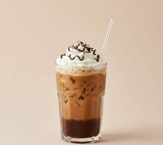 Фраппучино банановый с миндалем и медом (330 мл)