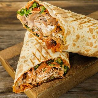 შაურმა დიდი ლავაშით