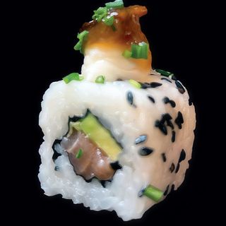 Uramaki De Salmón Trufado (4 Uds.)