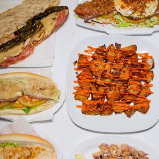 Combinado Hamburguesa Completa En Pan Barra