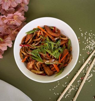 ქათმის ვოკი/ wok chicken