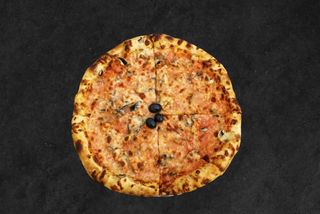 Capricciosa pizza 32cm