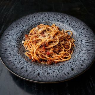 Espargute à bolonesha