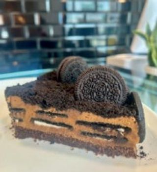 Oreo Cake (Porción)