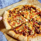 Pizza Regular Medium (Beef | Hawaiian| BBQ))