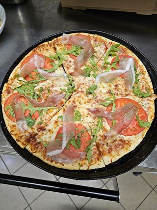 Parmeńska 35 cm