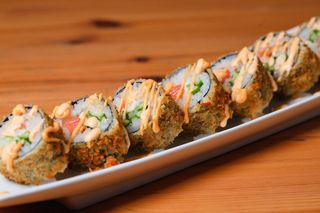 Гонконг ролл (8 шт.) острый