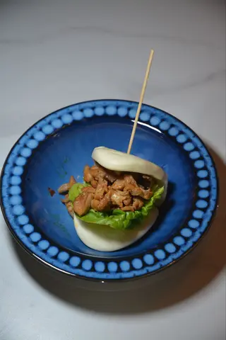 Pan Bao De Pollo Con Shitake
