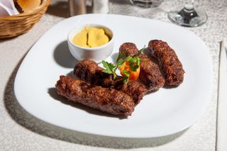 Mici de oaie și vită