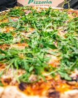 Pizza Toscana 20cm + pomfrit + Pepsi