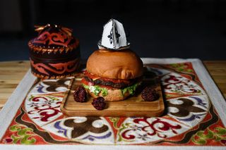 Ачуу Бургер (330г)