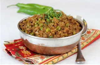 Keema Mutter 