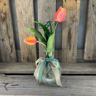 Tulipanes artificiales