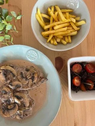 Bife de Lombo com Molho de Cogumelos Frescos