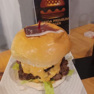 Extremeña Burger (200 G.)