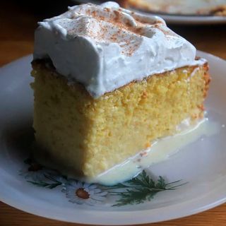 TARTA TRES LECHES