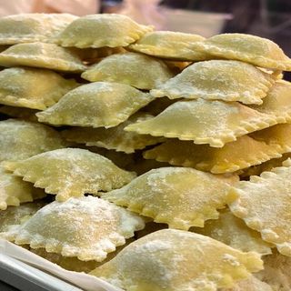 Raviolo De Carne:Ternera Cerdo Y Parmigiano 250 gr