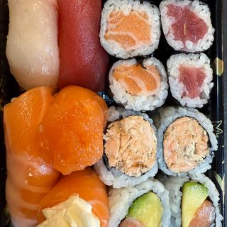 box1. sushi mix 15pz